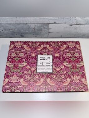 William Morris Strawberry Thief Body Care Set - Pink NEW 5 Piece